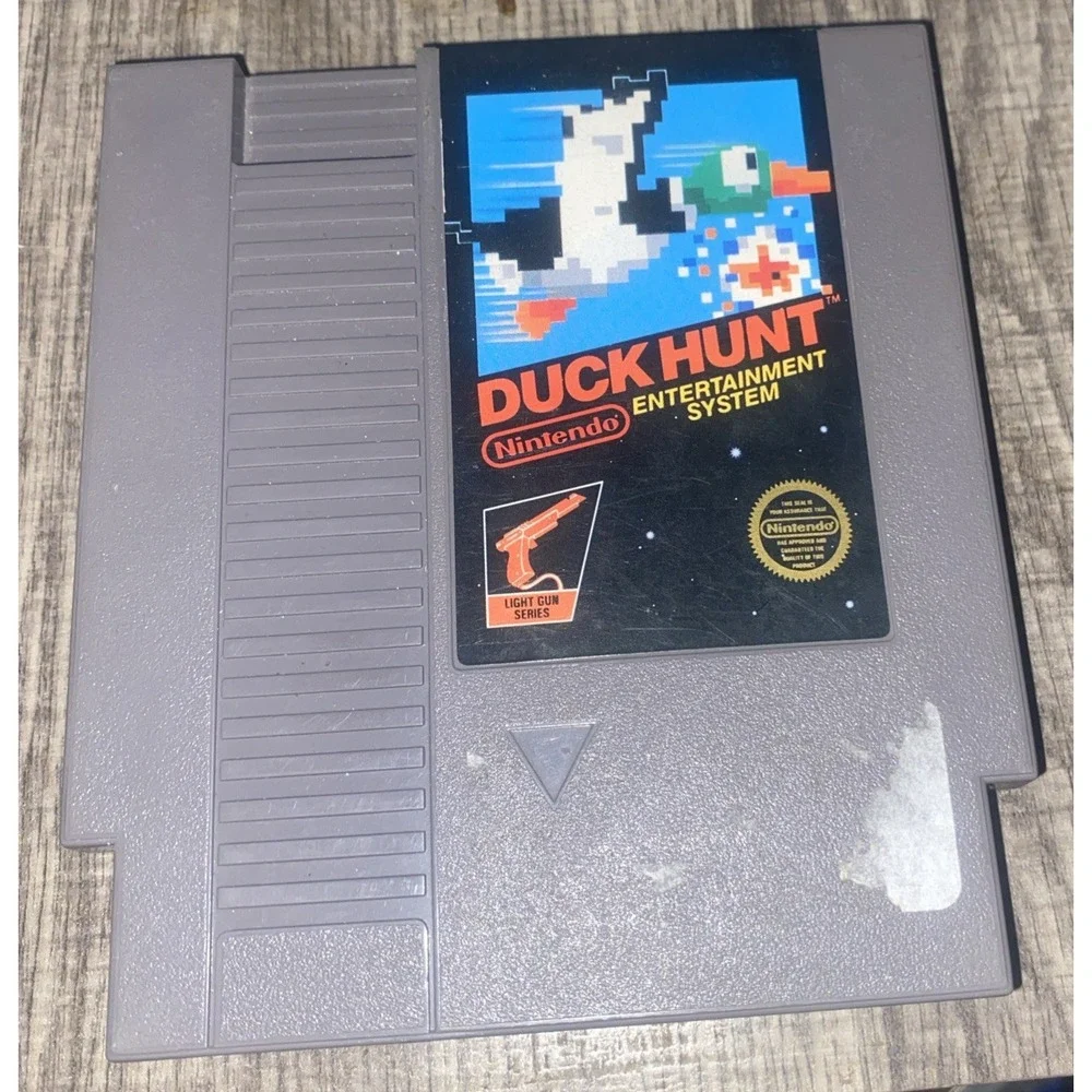 Nintendo NES Duck Hunt Only‎ video game cartridge 5 Screw